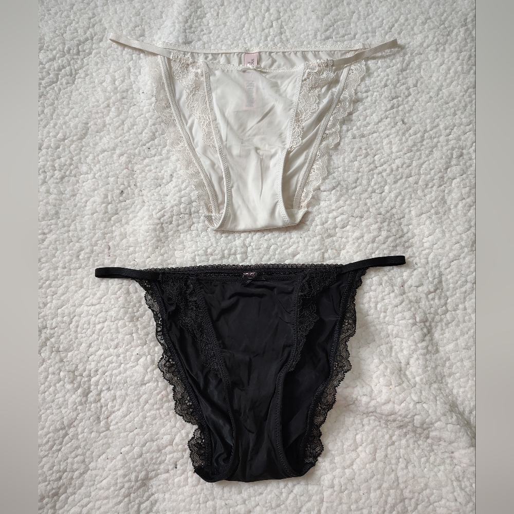 *NWOT* 2 Victoria's Secret Dream Angels Lace String Bikini Panties